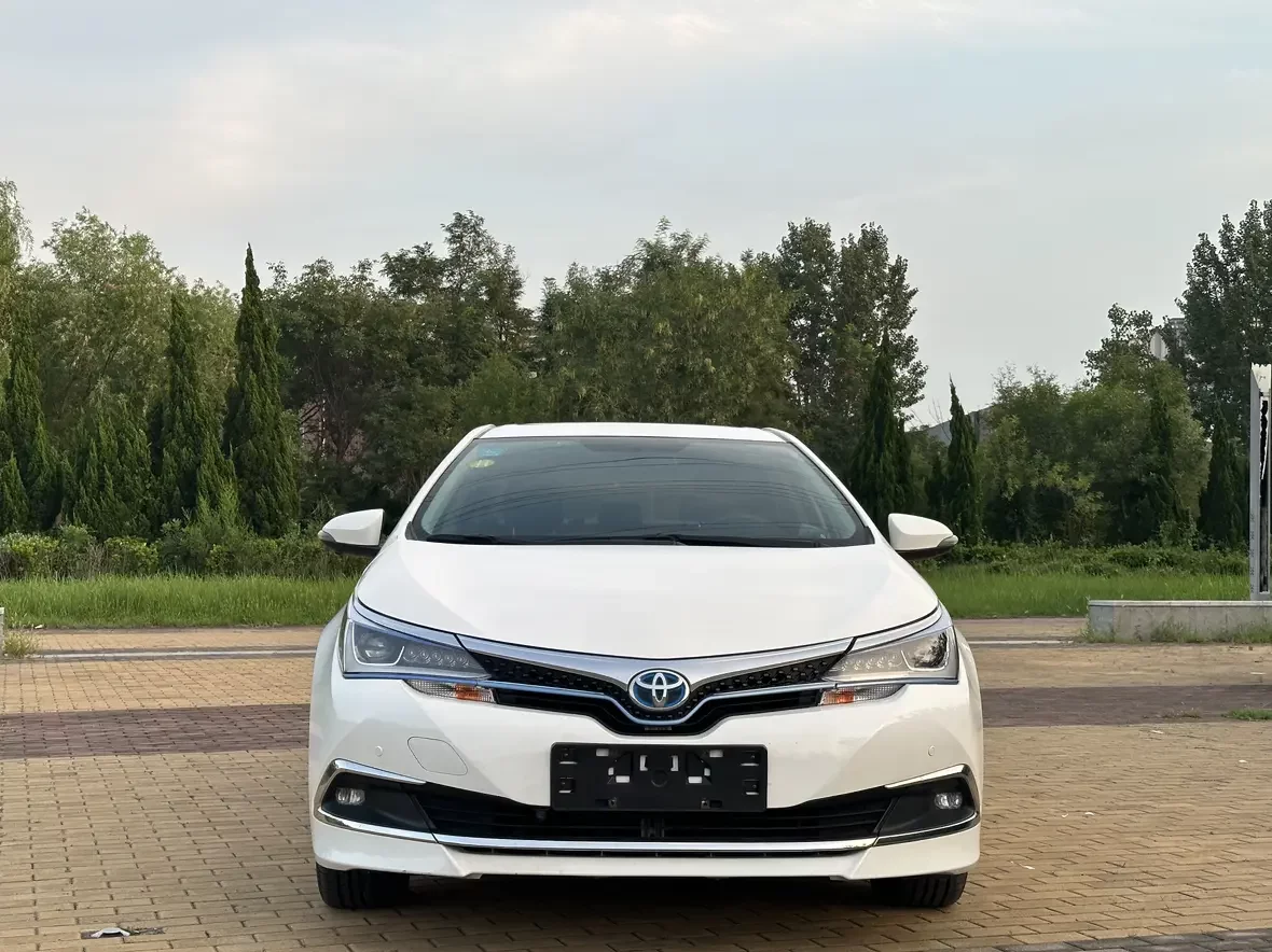 Toyota Corolla Dual Engine E+