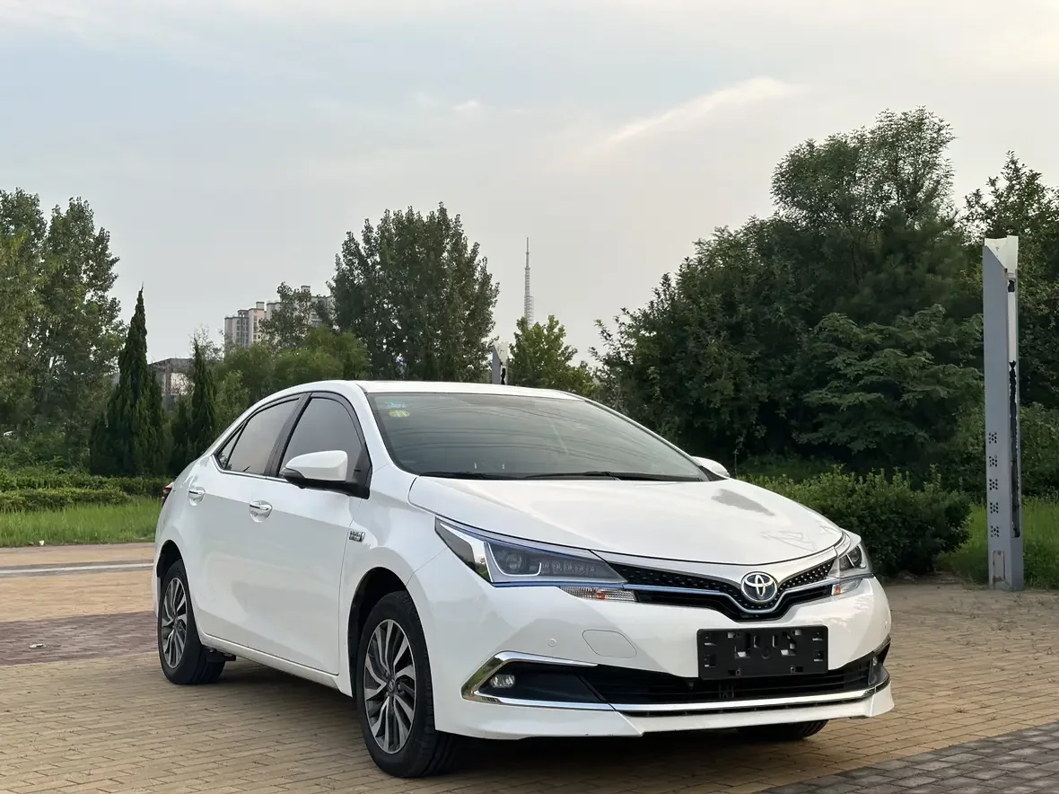 Toyota Corolla Dual Engine E+