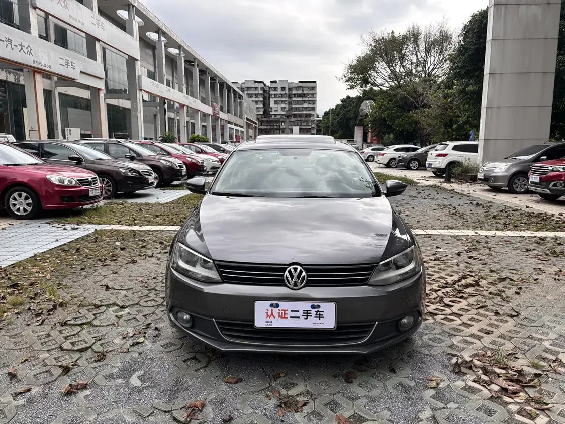 Volkswagen Sagitar