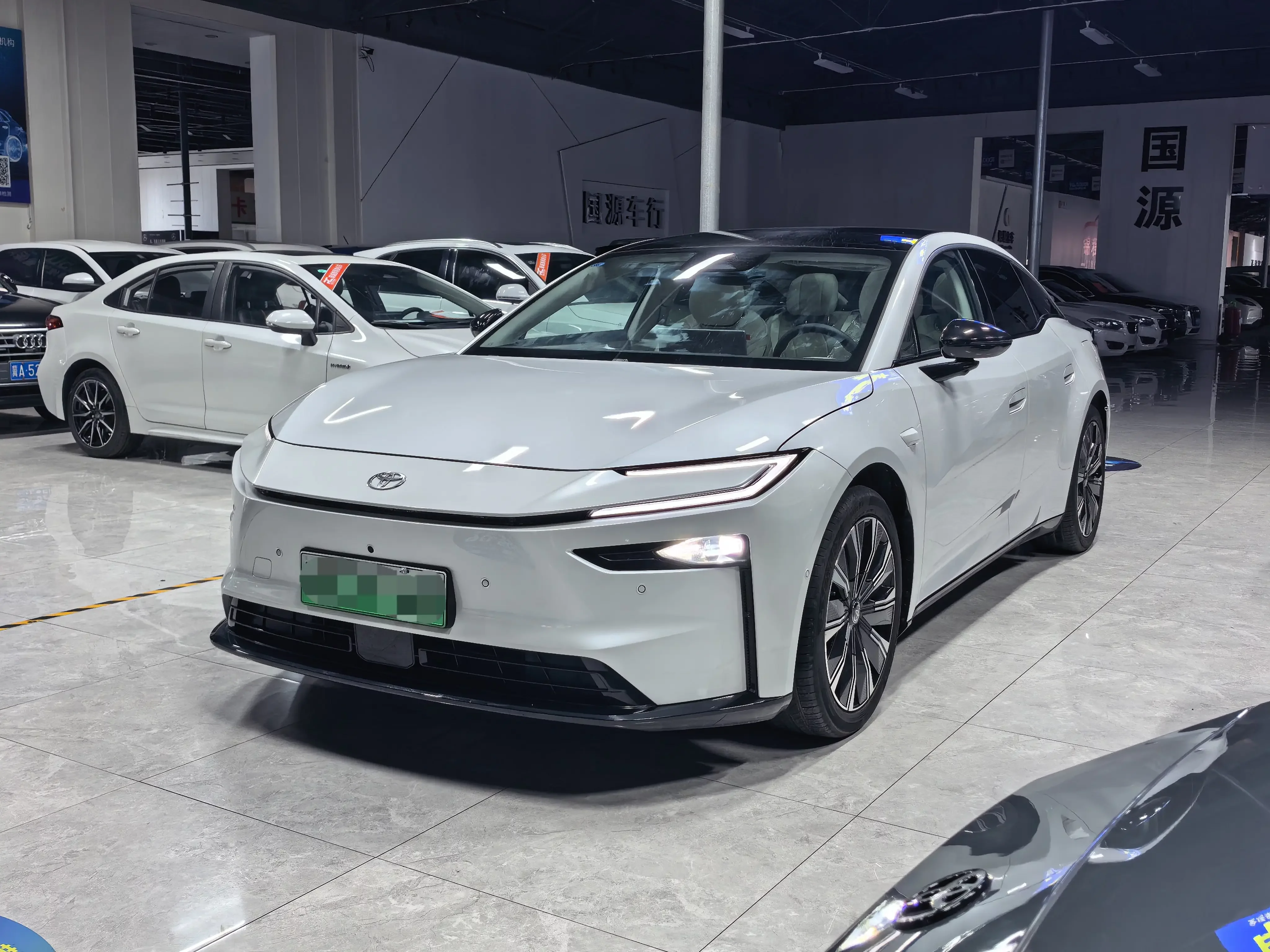 Toyota Platinum 7