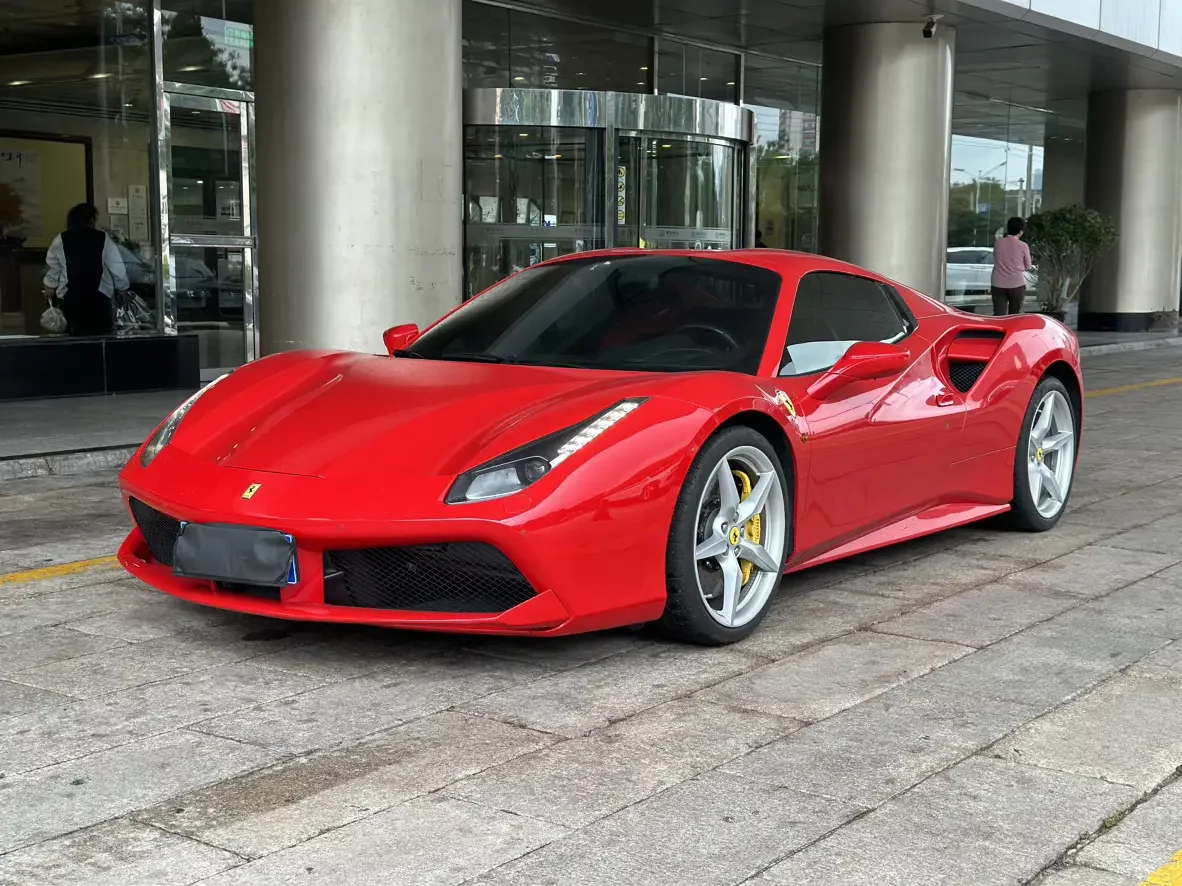Ferrari 488
