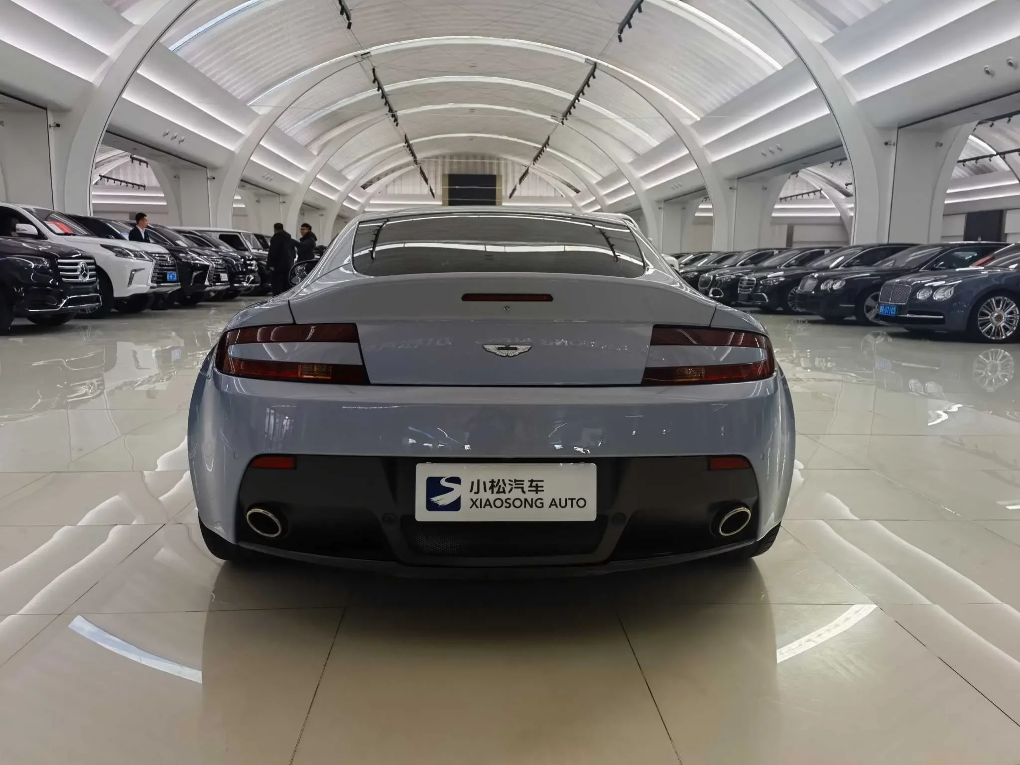 Aston Martin Vantage