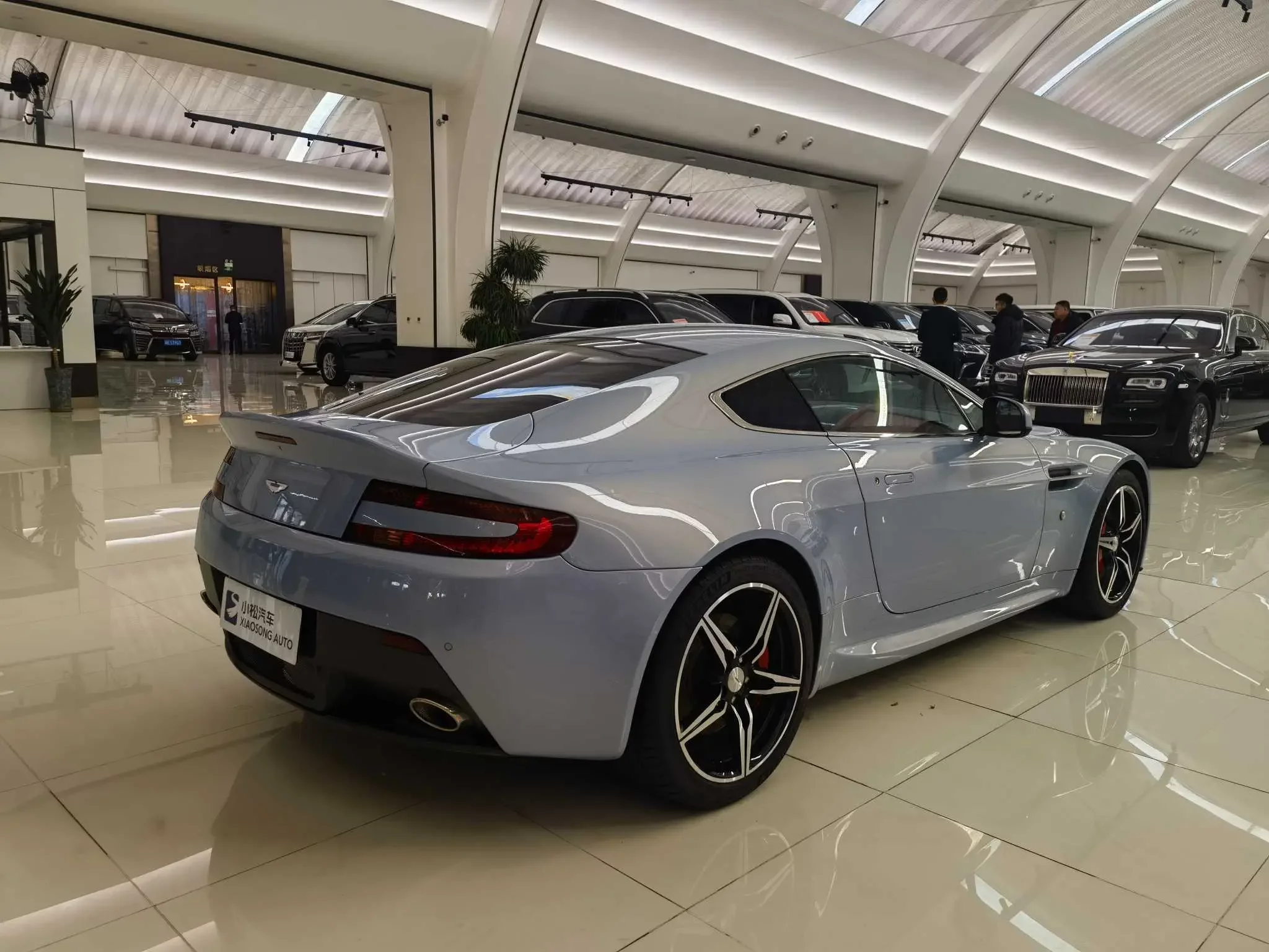 Aston Martin Vantage