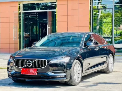 Volvo S90