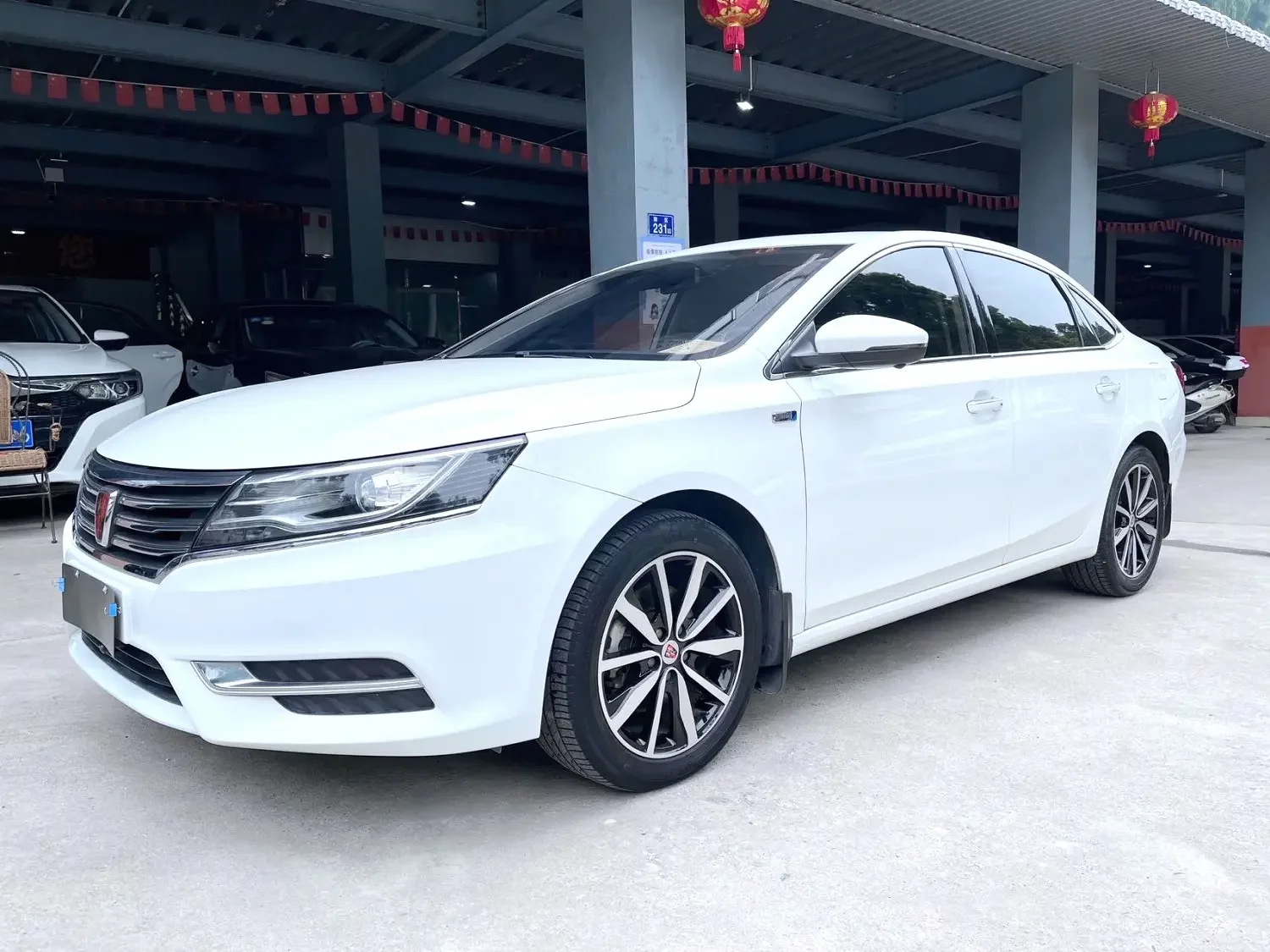 Roewe i6