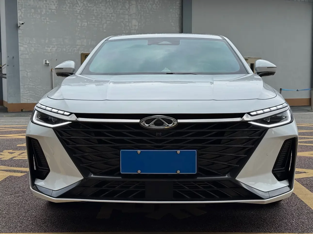 Chery Arrizo 8