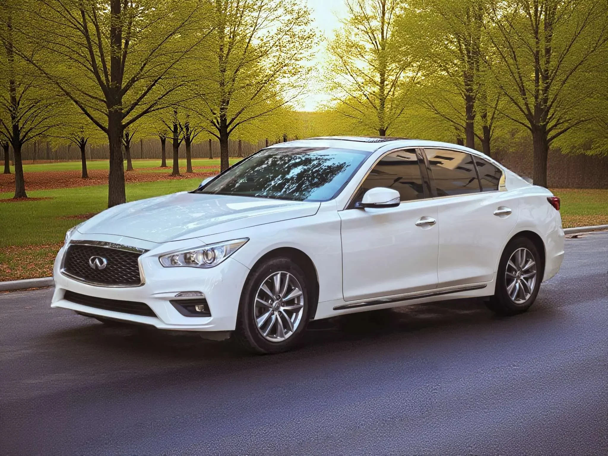 Infiniti Q50L