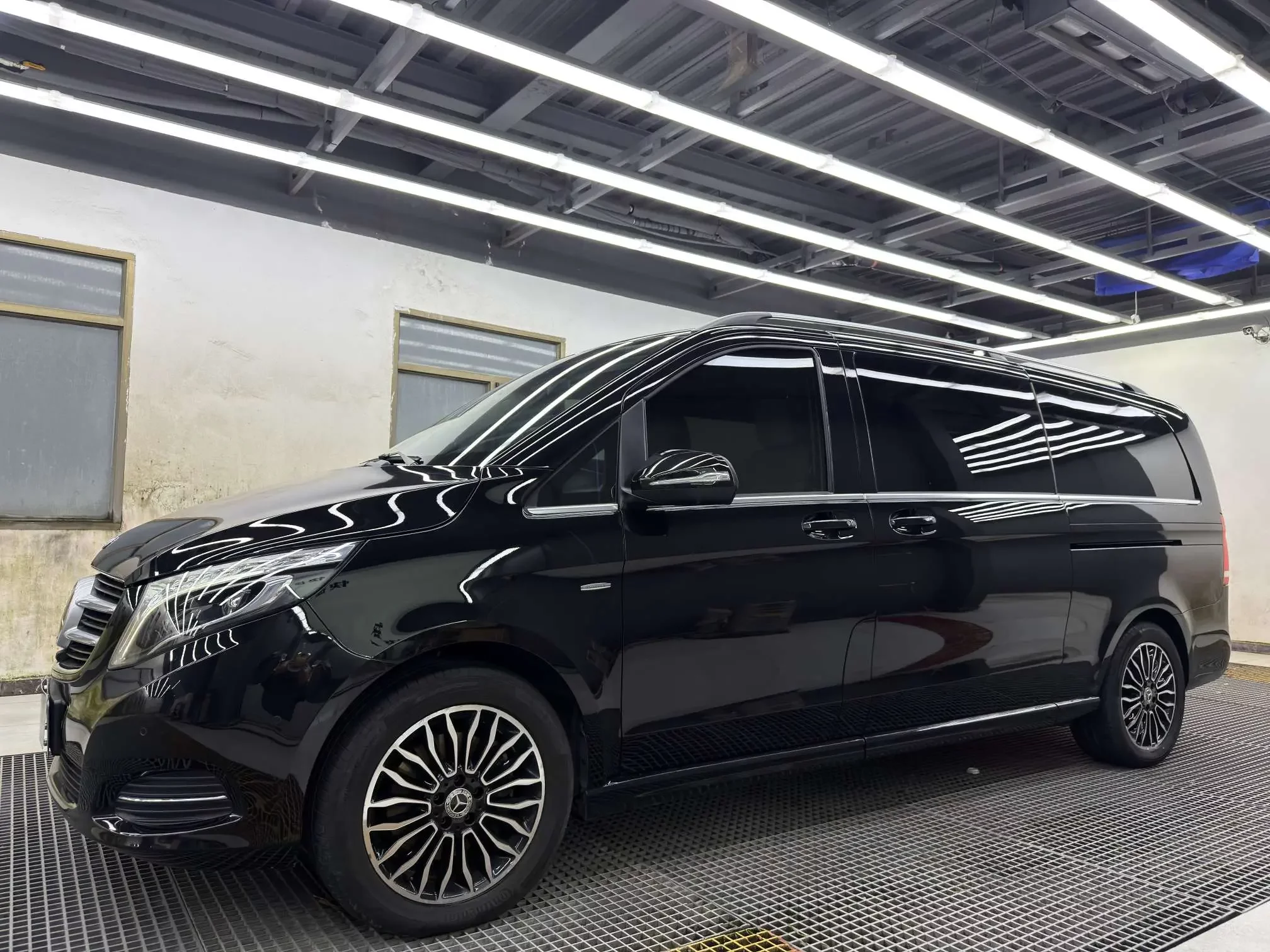 Mercedes-Benz V Class