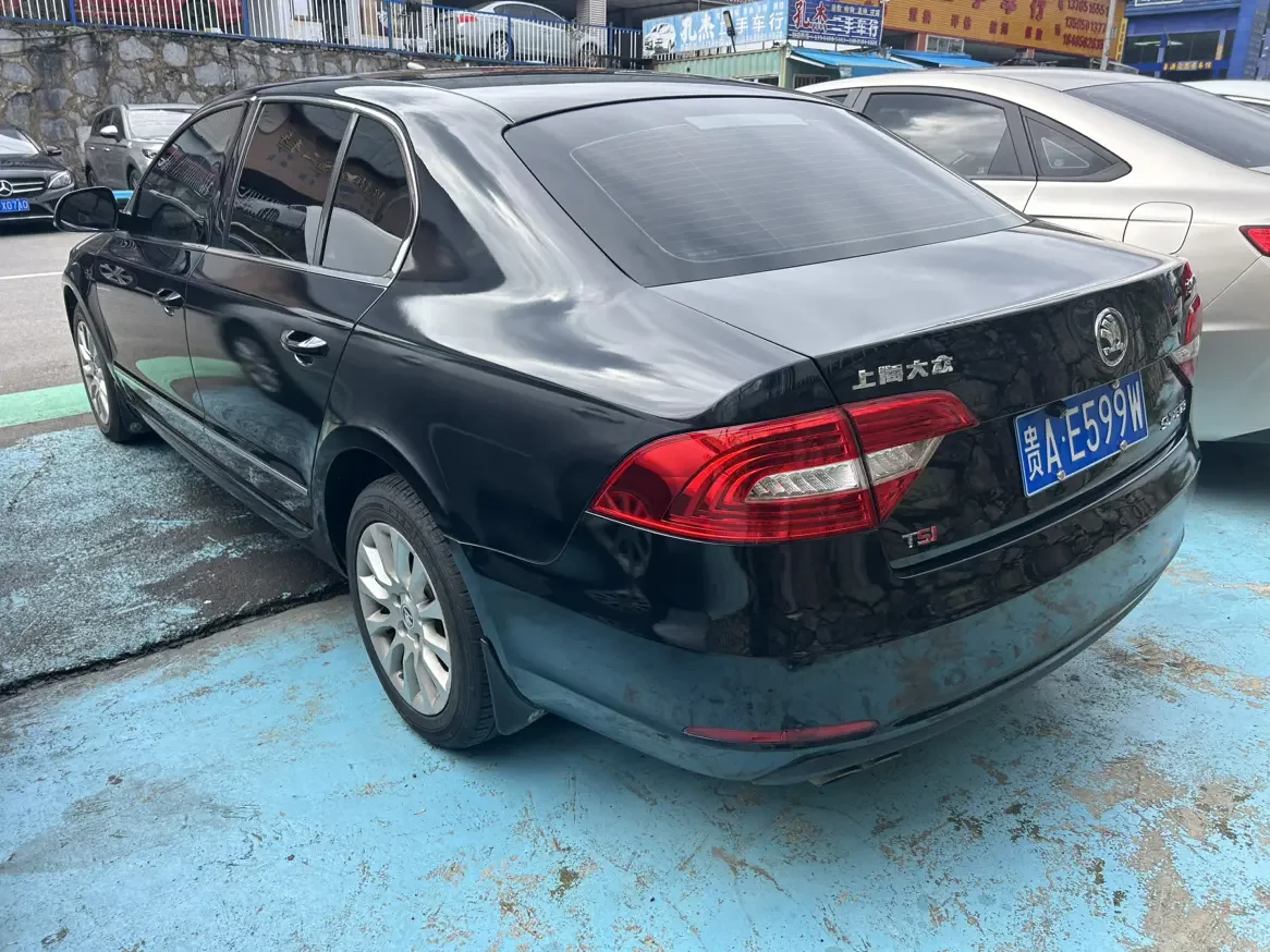 Skoda SuperB