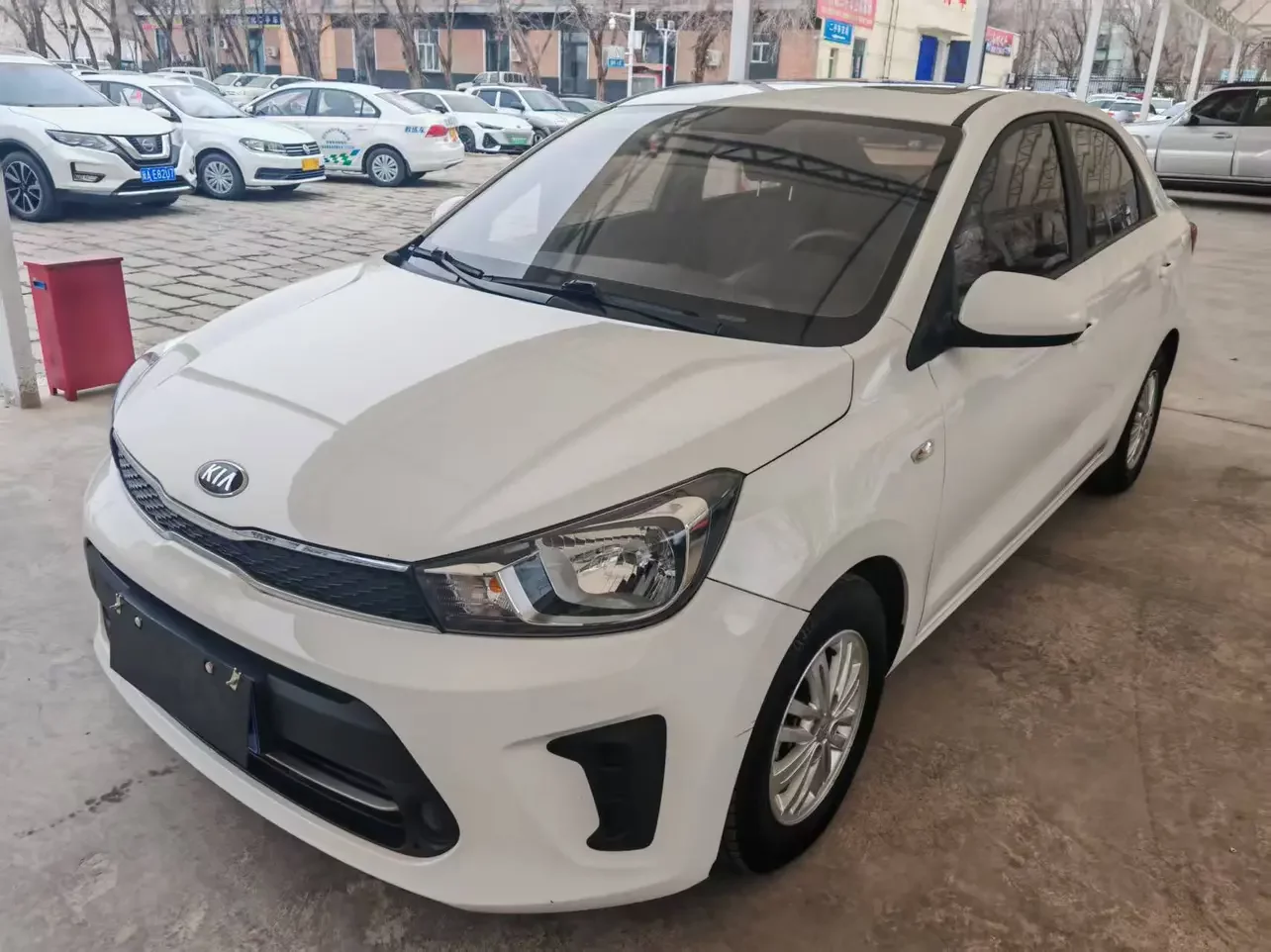 Kia Pegas (Huanchi)