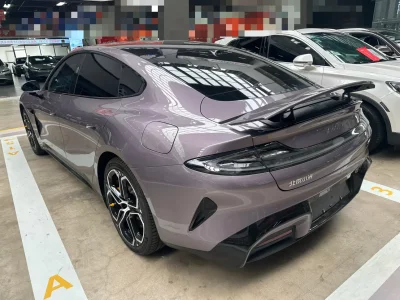 Xiaomi SU7