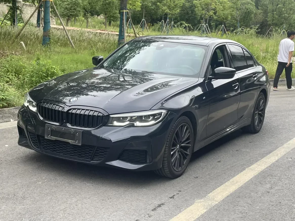 BMW 3-SERIES