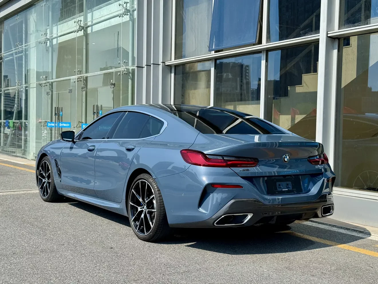 BMW 8 Series