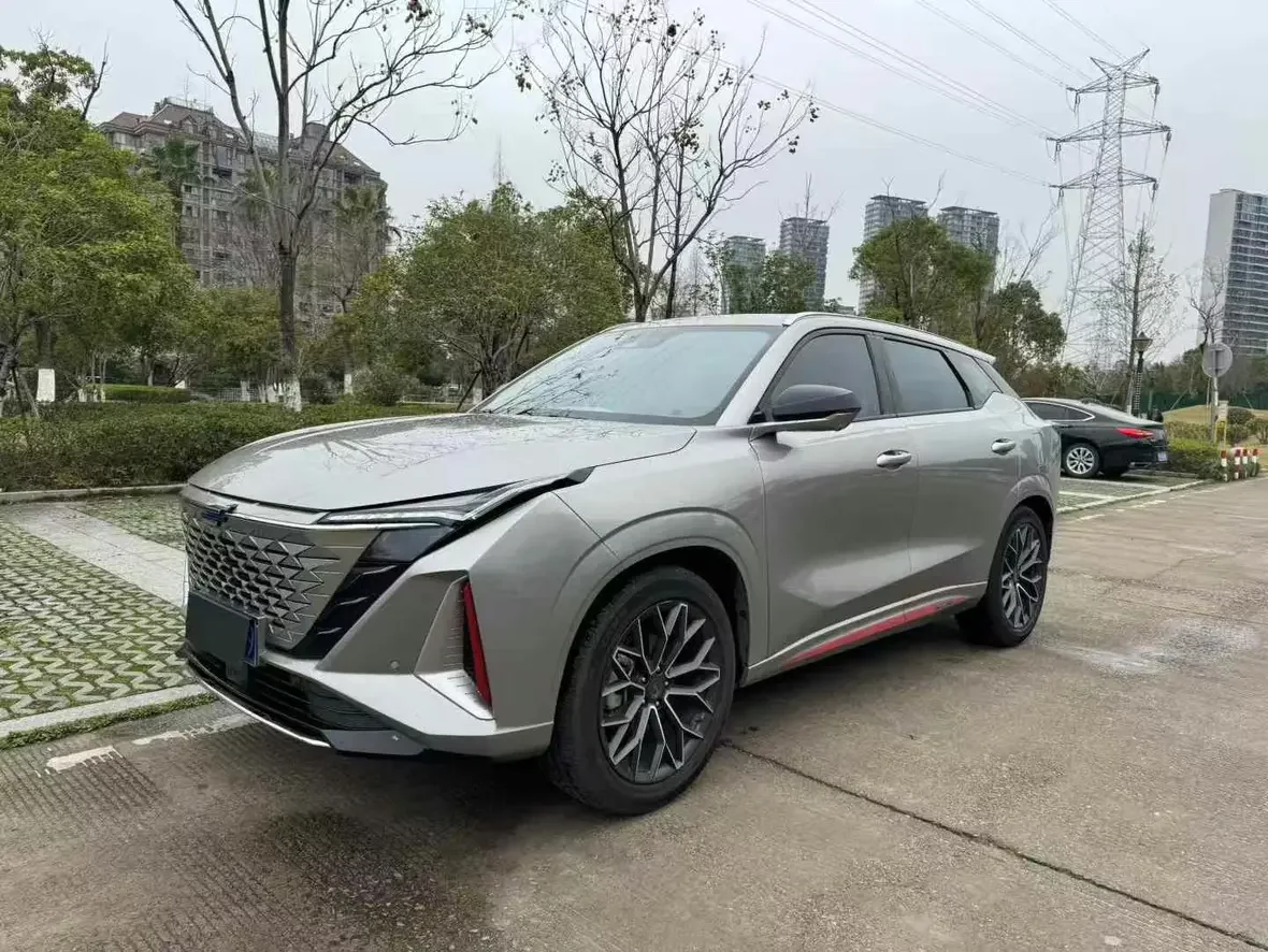 Oshan Changan Auchan Z6