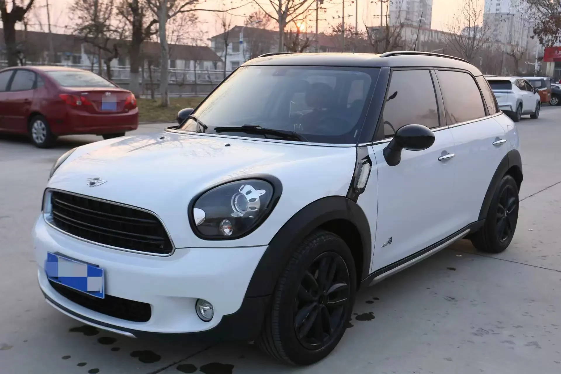 MINI COUNTRYMAN
