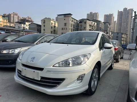 Peugeot 408
