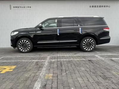 Lincoln Navigator