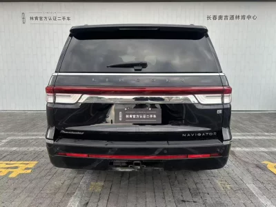 Lincoln Navigator