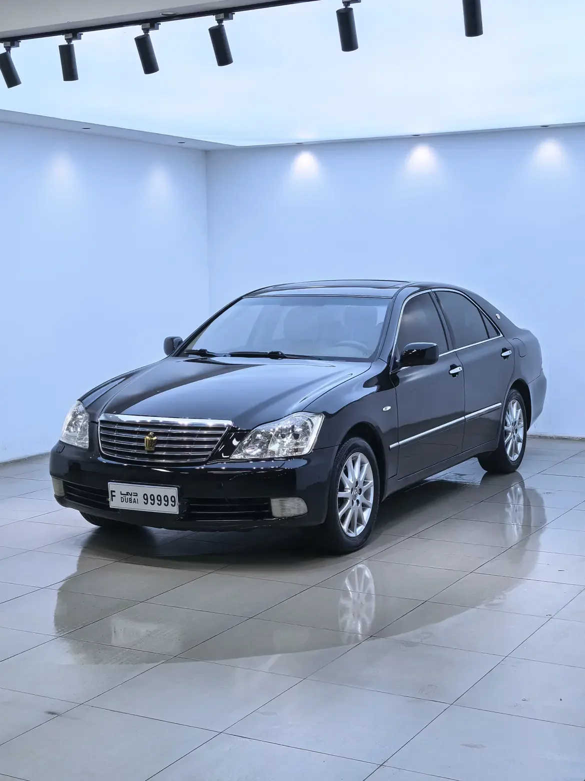 Toyota crown
