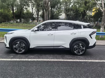 Geely Galaxy L7