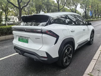 Geely Galaxy L7