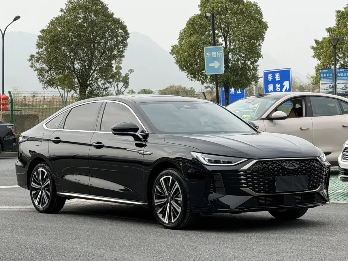 Chery Arrizo 8 PRO