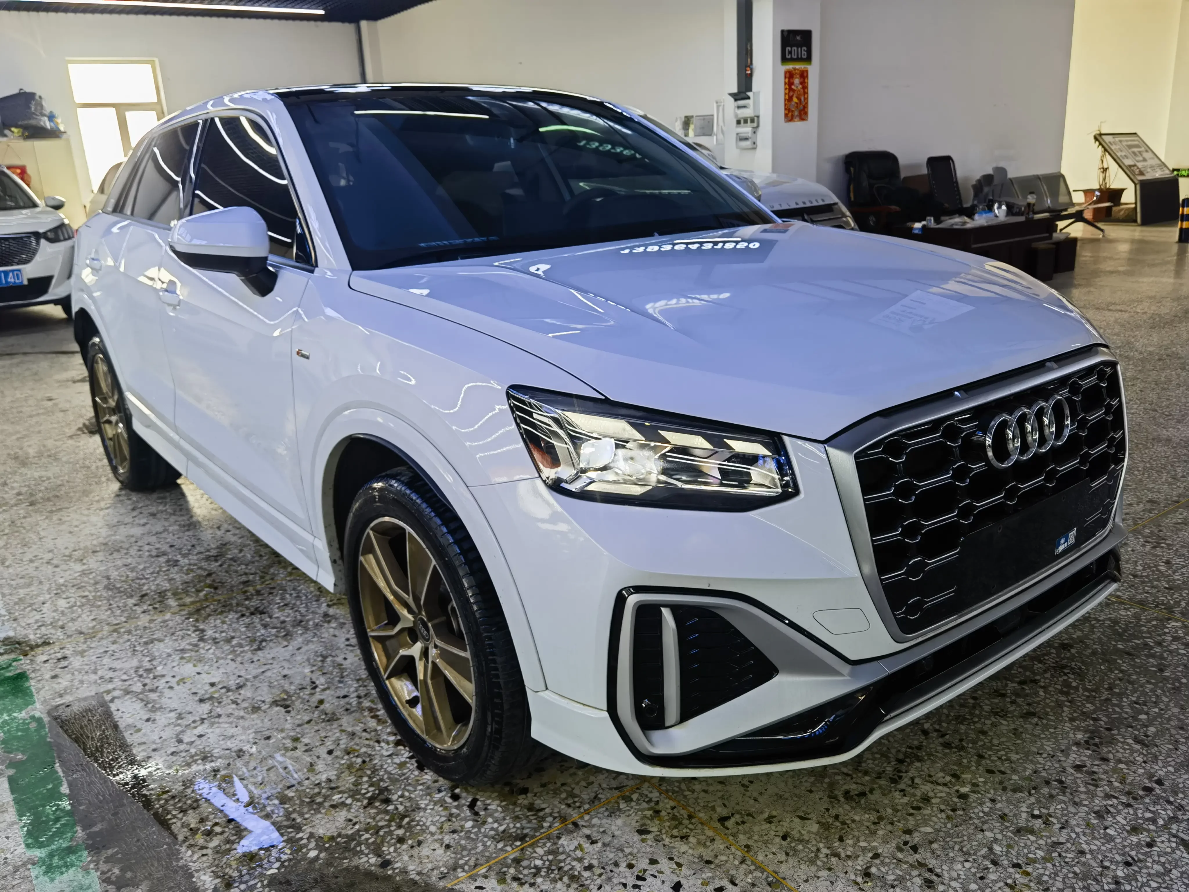 Audi Q2L