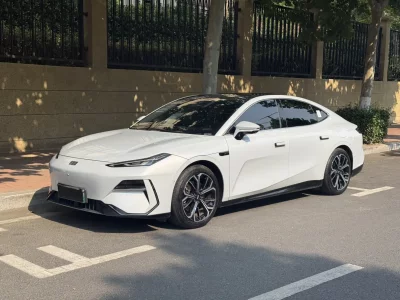 Geely Galaxy E8
