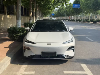 Geely Galaxy E8