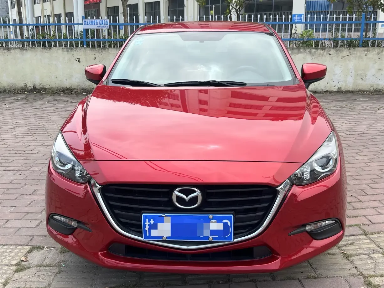 Mazda Axela