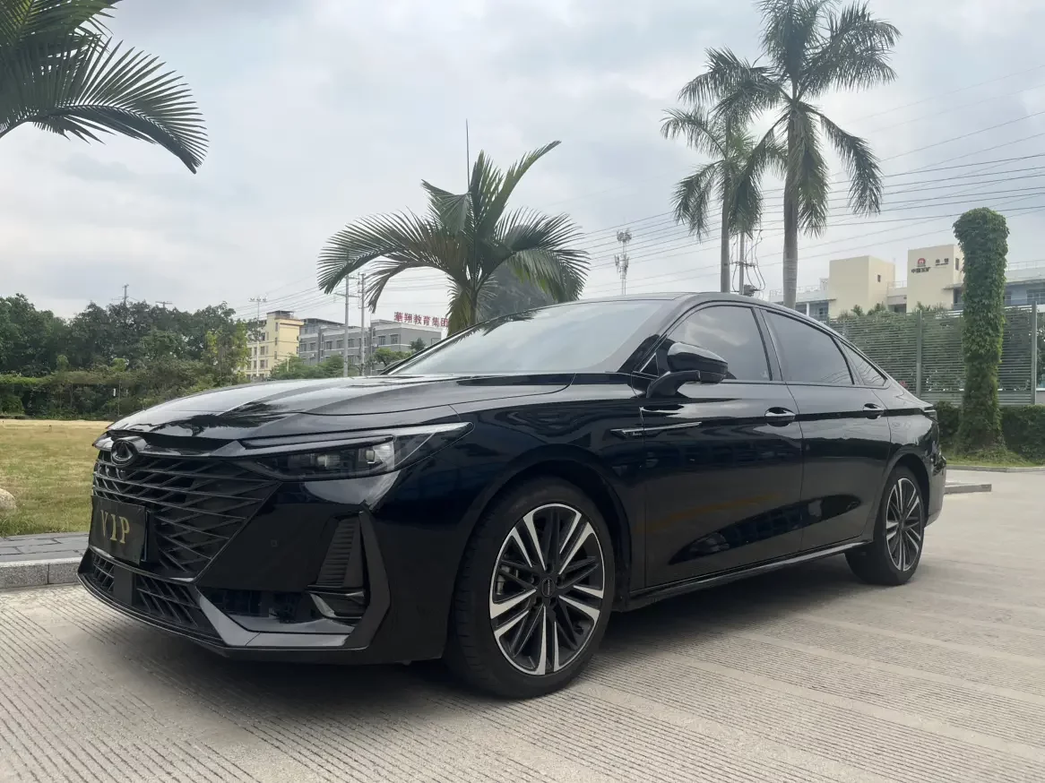 Chery Arrizo 8
