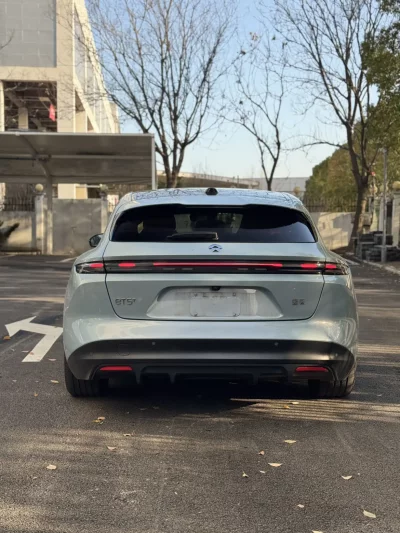 NIO ET5T
