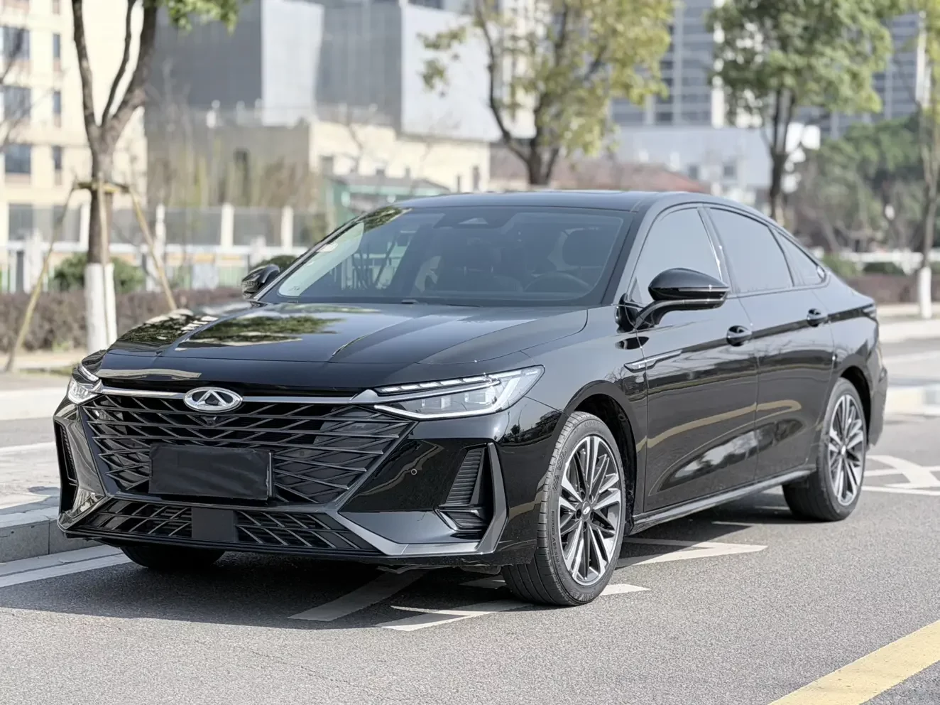 Chery Arrizo 8