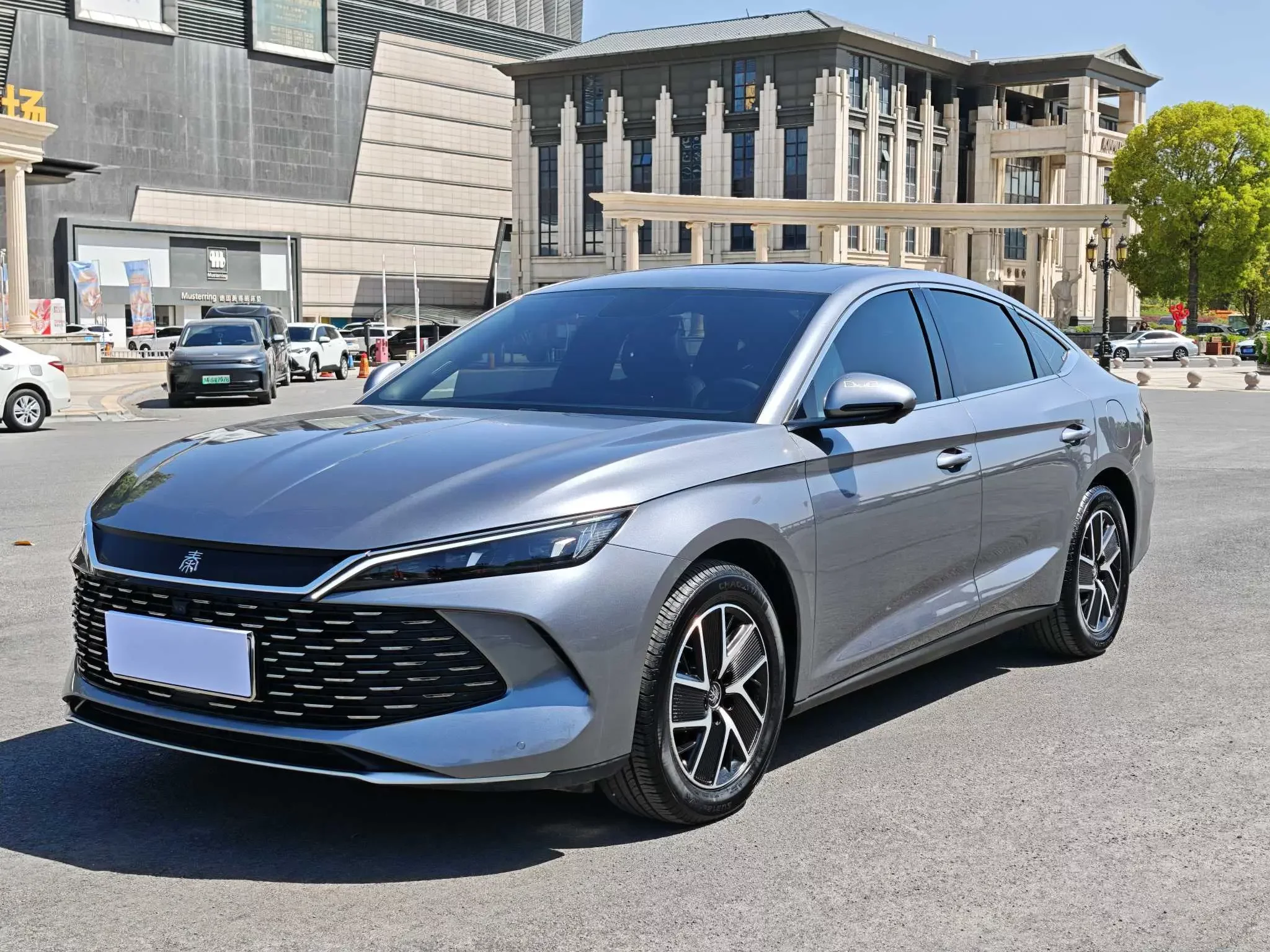 BYD Qin L DM