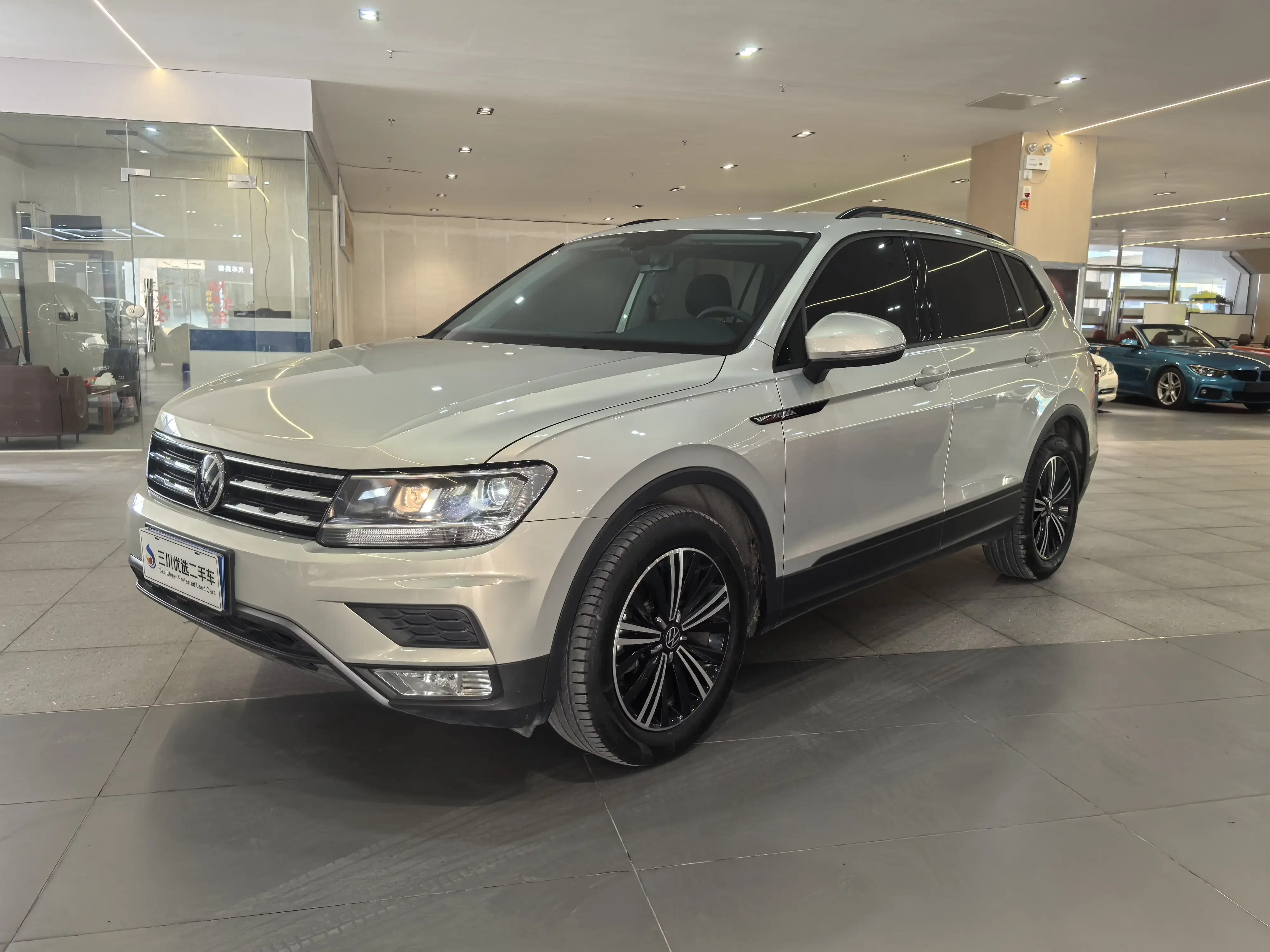 Volkswagen Tiguan L