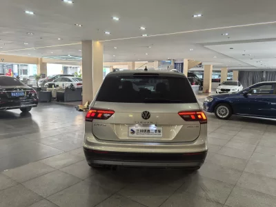 Volkswagen Tiguan L