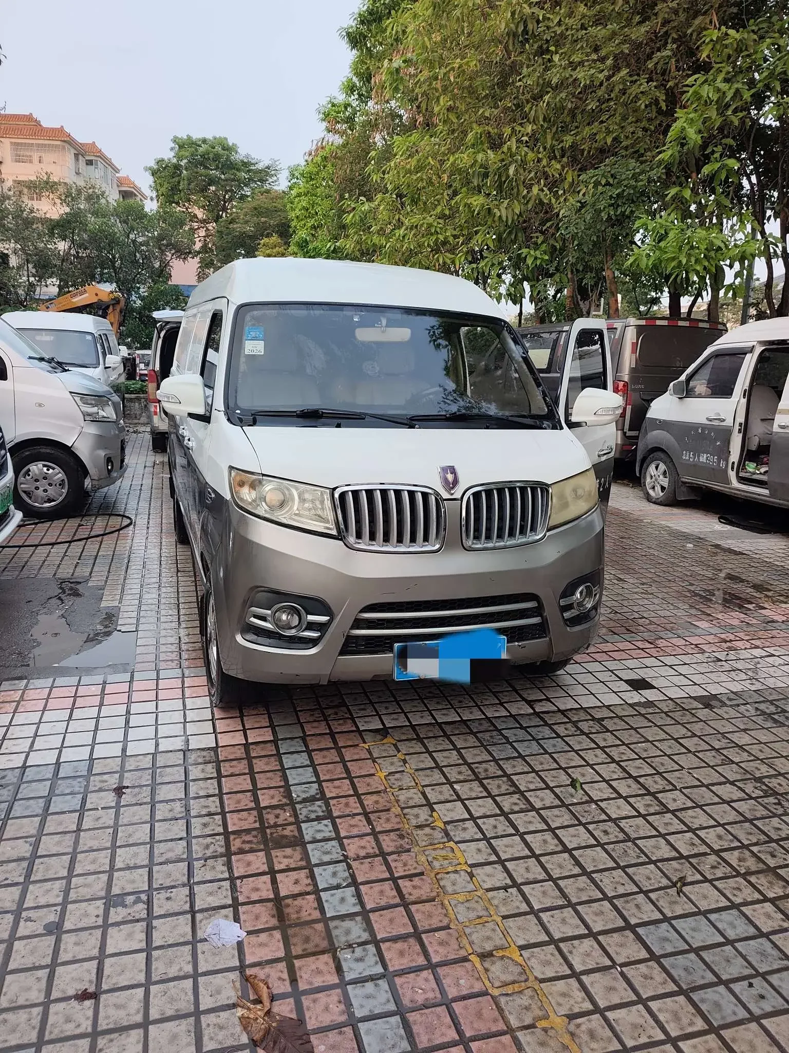 Golden cup New Hiace S