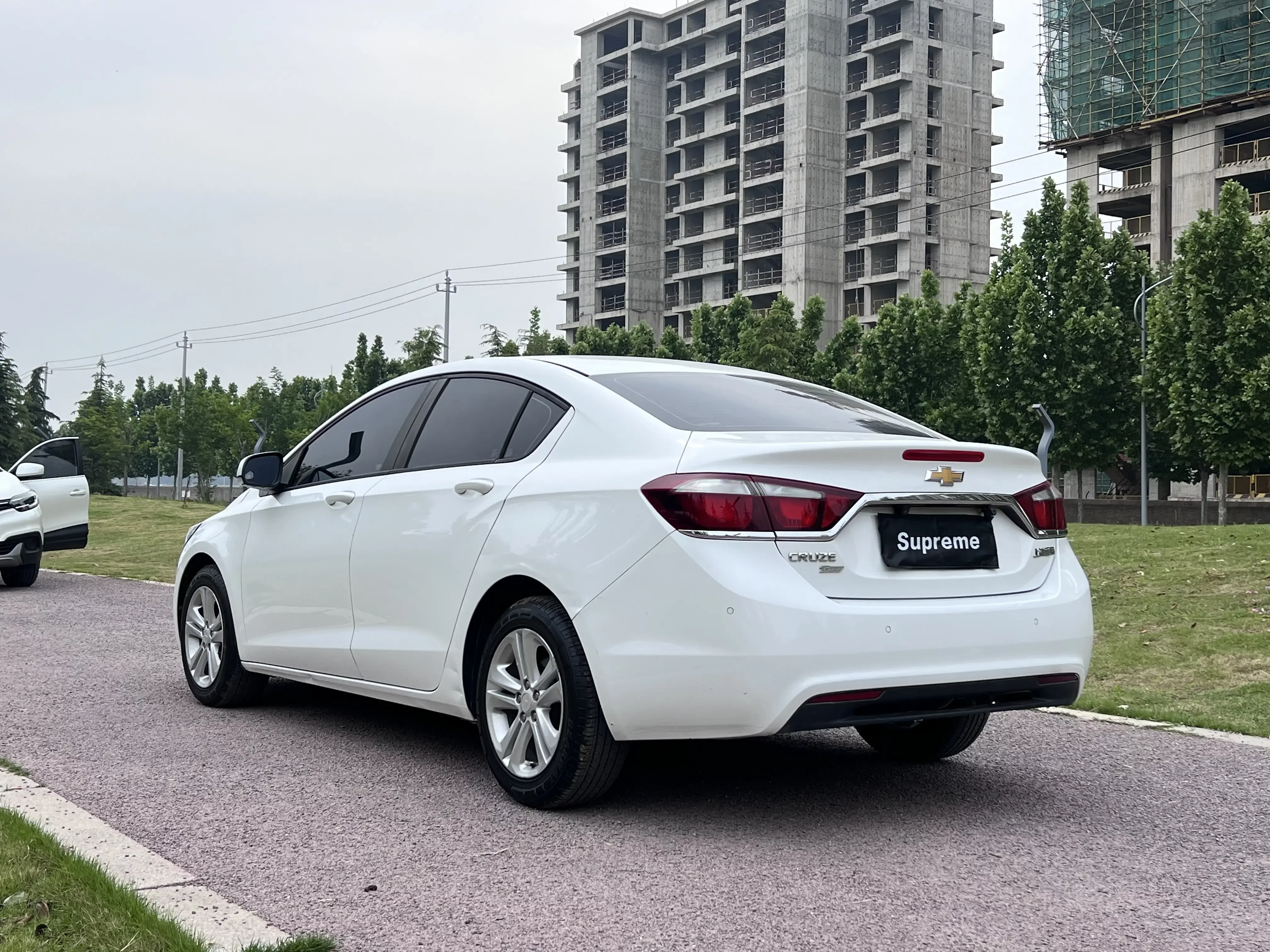 Chevrolet Monza (Cruze)
