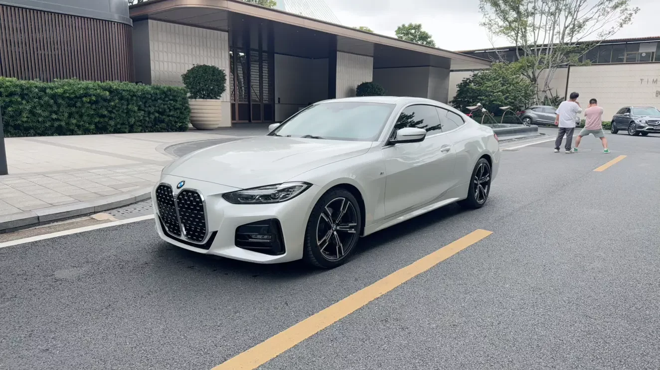 BMW 4-SERIES