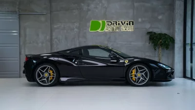 Ferrari F8