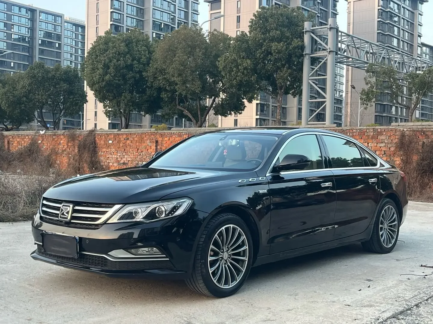 Zotye Z700
