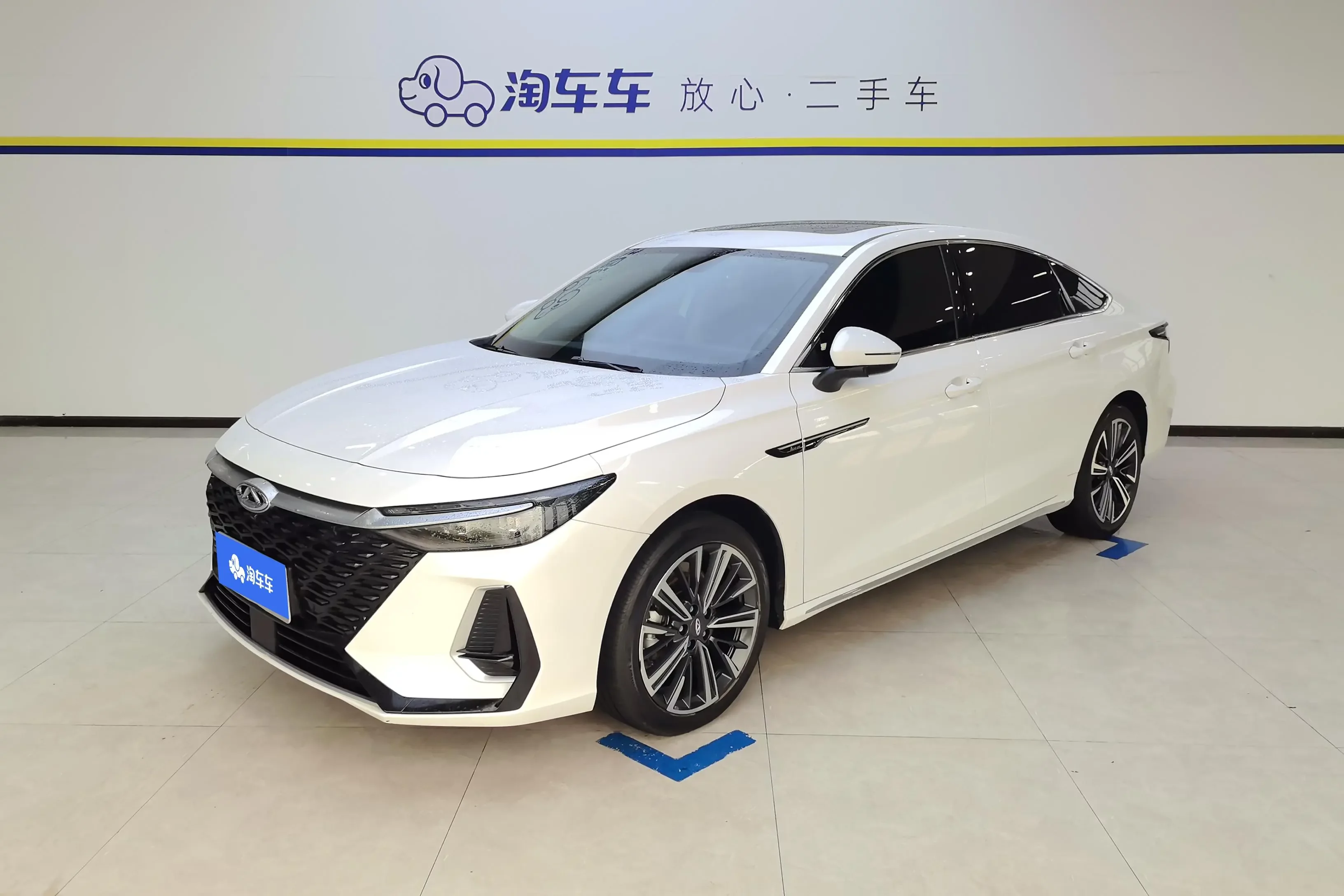 Chery Arrizo 8