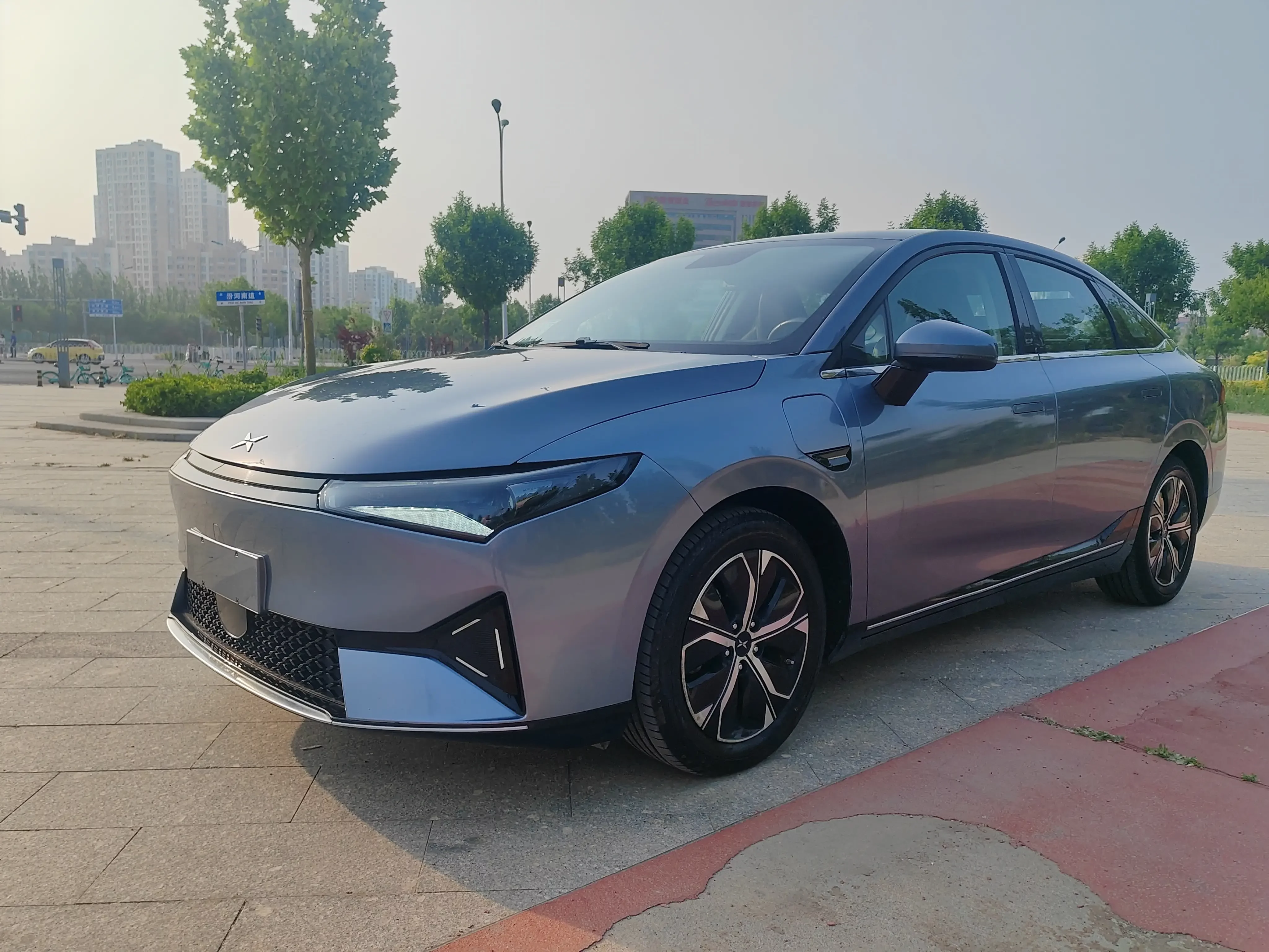 Xpeng P5