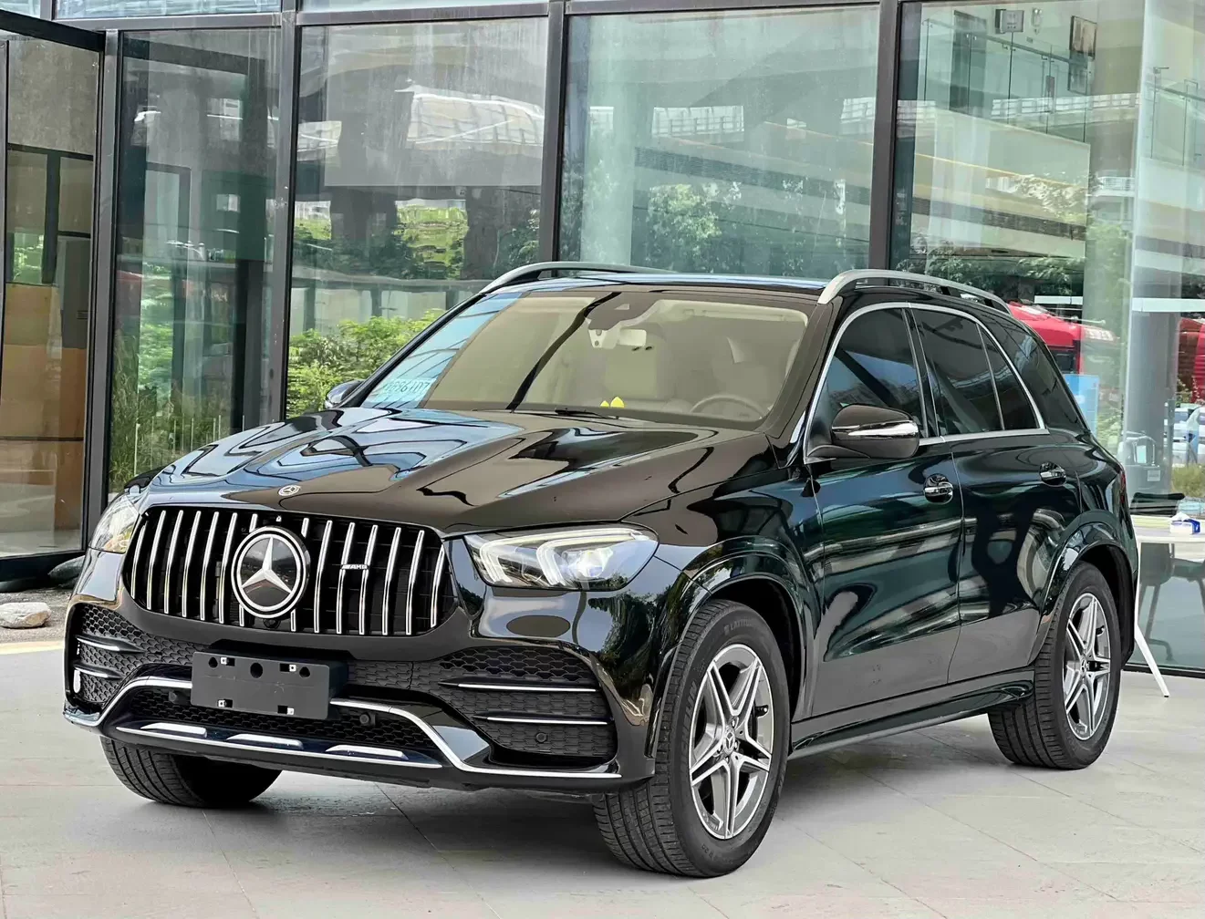 Mercedes-Benz GLE (Imported)