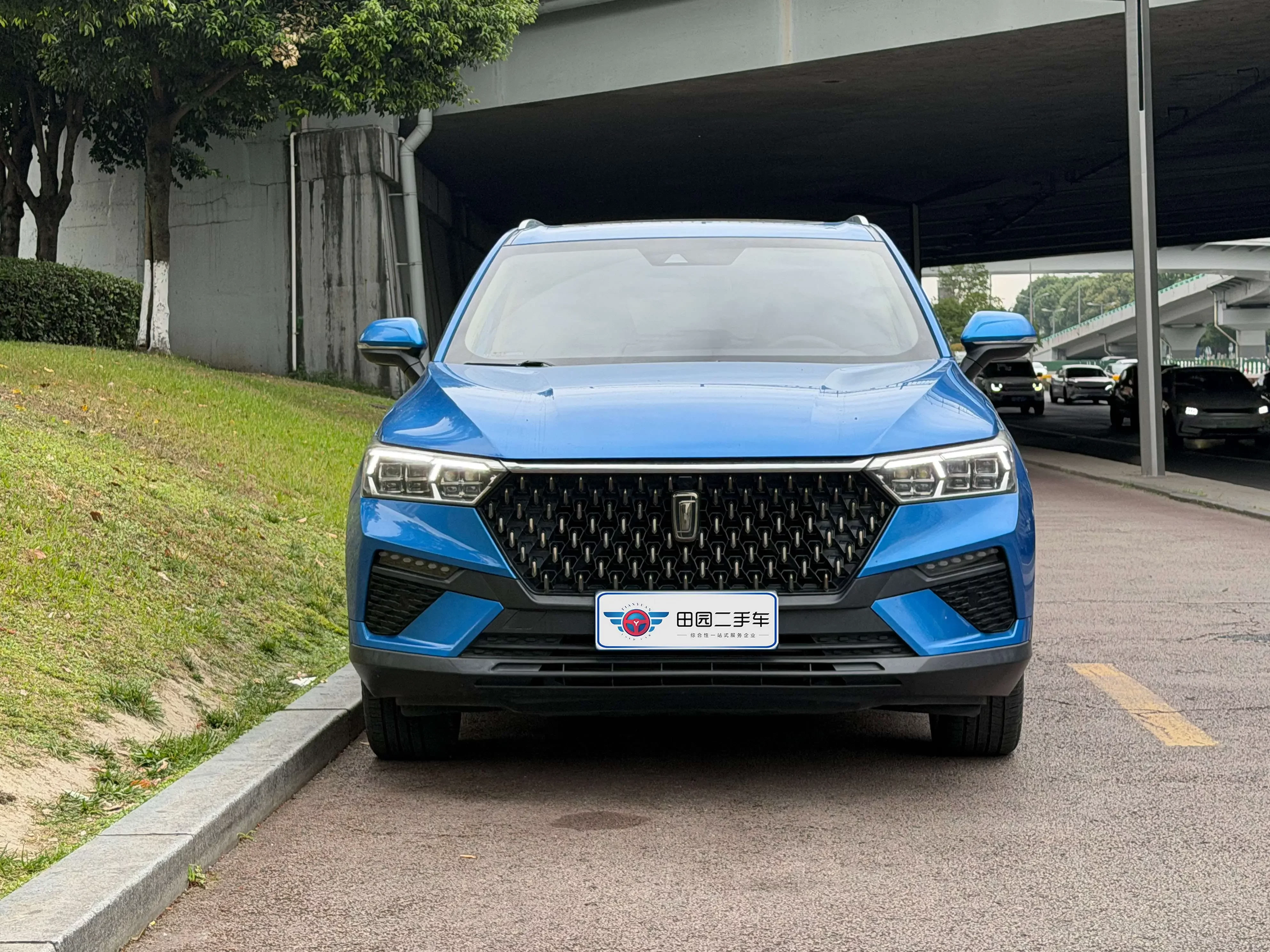 FAW Bestune T77 (Besturn T77)