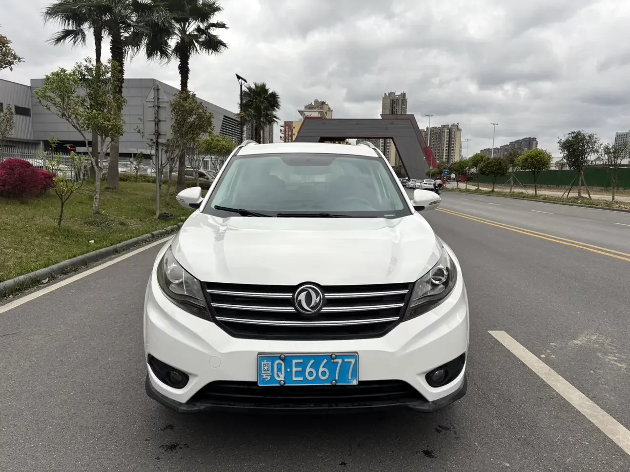 Dongfeng Fengon 580