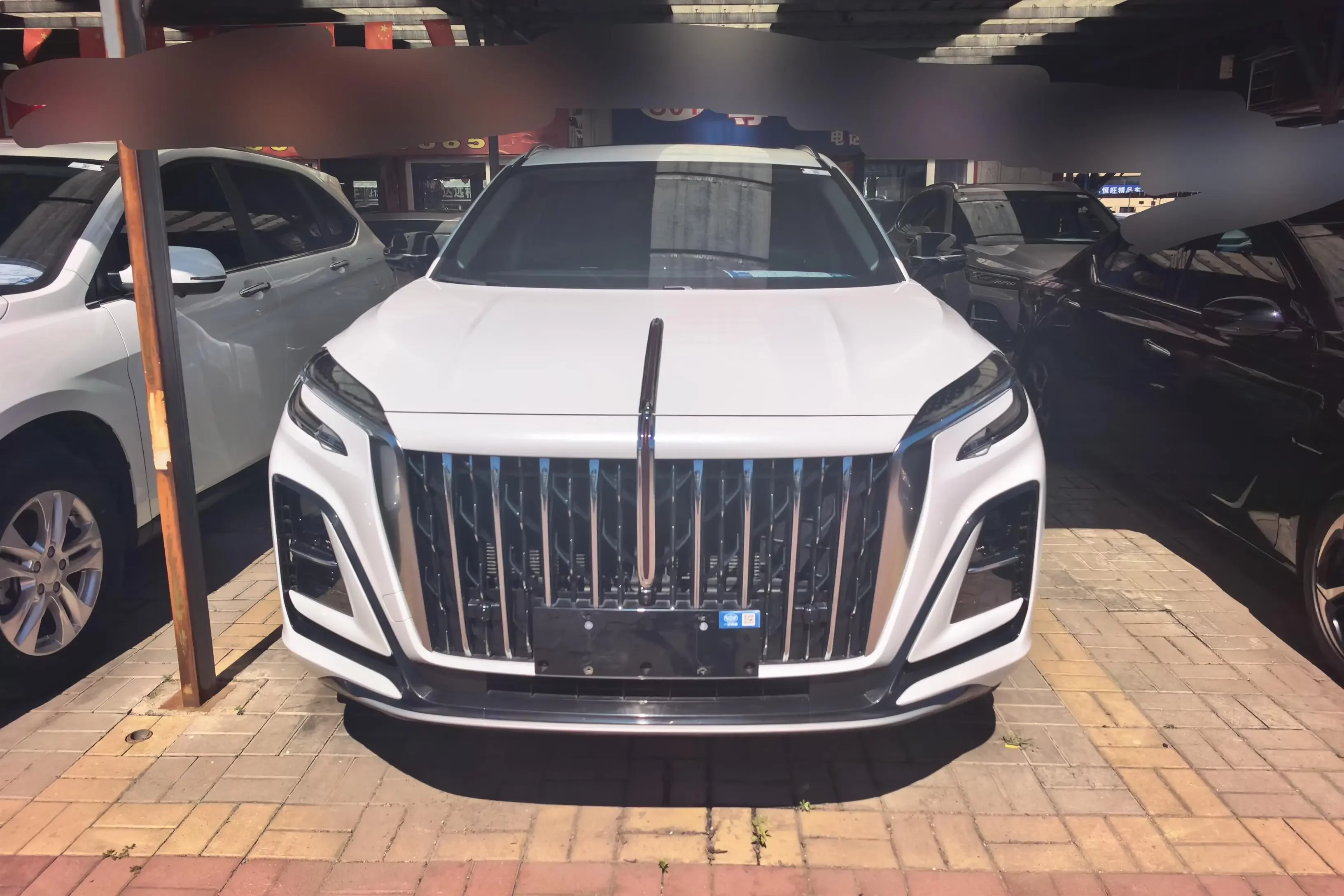 Hongqi HS3