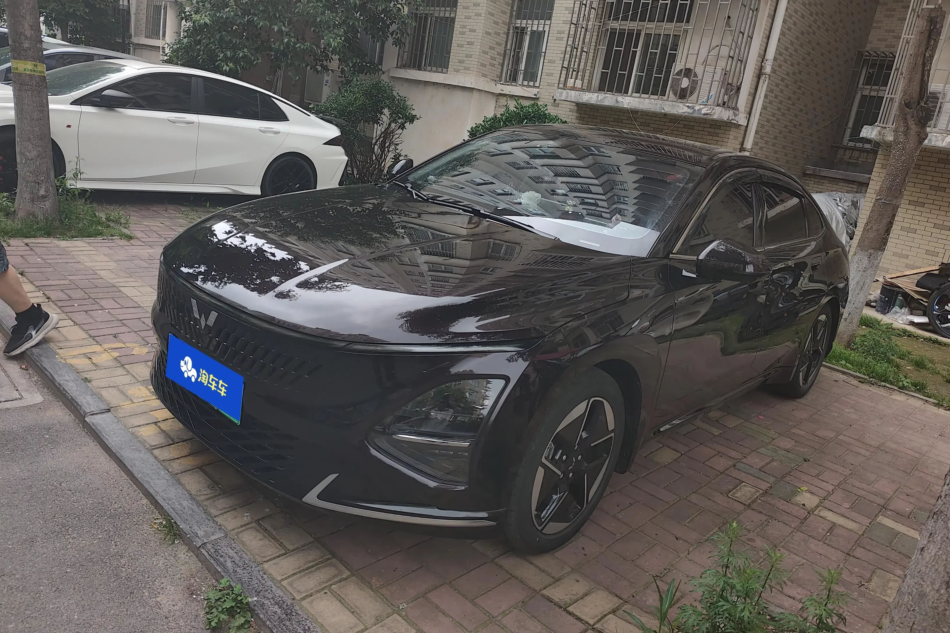 Wuling Starlight PHEV