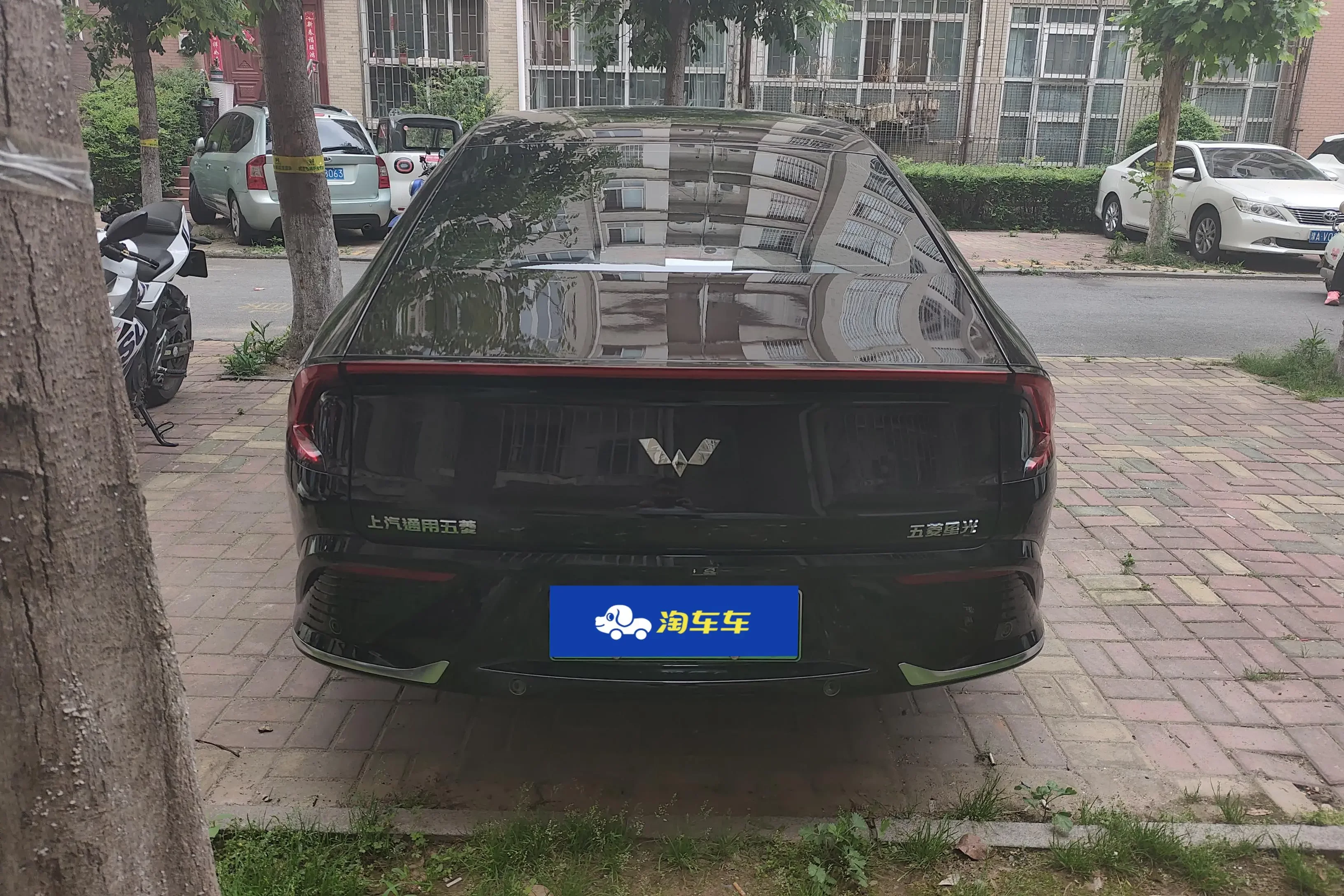 Wuling Starlight PHEV