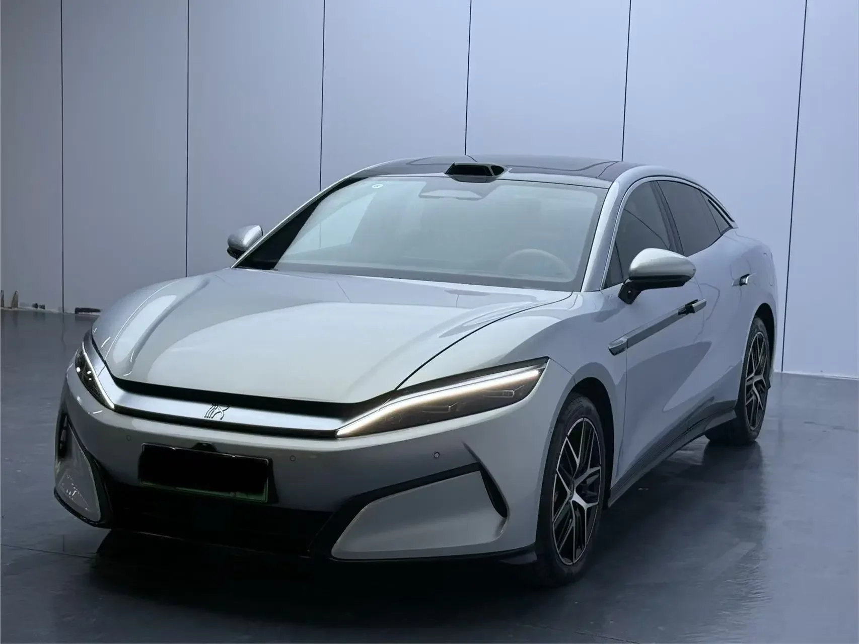 BYD Han L EV